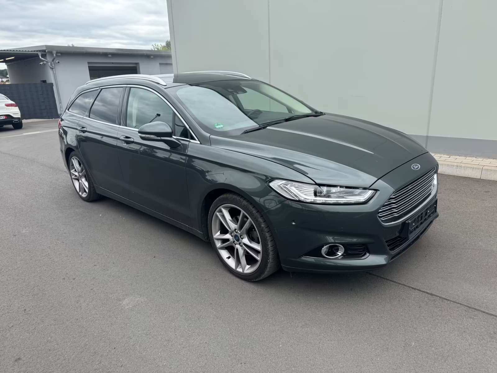 Ford Mondeo Titanium Navi*LED*Leder*AHK
