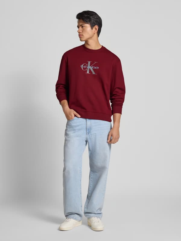 Calvin Klein Jeans Bluza o kroju regular fit z nadrukiem z logo model ‘Terry’ - bordowy
